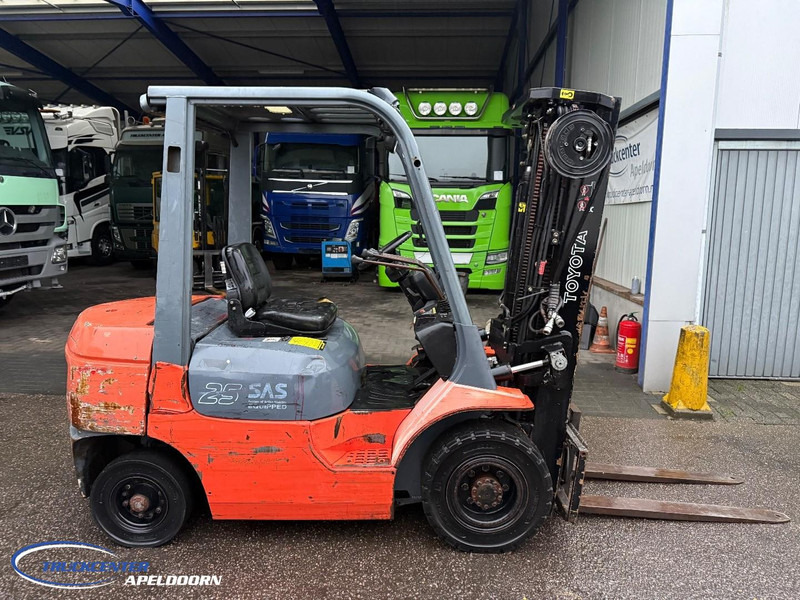 Toyota 7FDF25 Triplo, Extra functies - Diesel forklift: picture 2 Toyota 7FDF25 Triplo, Extra functies - Diesel forklift: picture 2