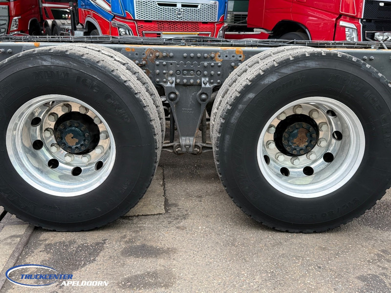 Volvo FH 750 6x4, Steel - Air, Globetrotter XL - Cab chassis truck: picture 5 Volvo FH 750 6x4, Steel - Air, Globetrotter XL - Cab chassis truck: picture 5