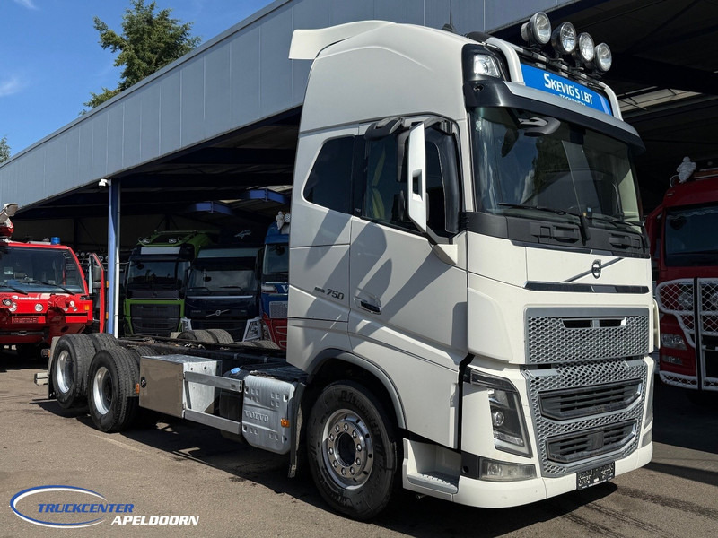 Volvo FH 750 Globetrotter XL, Retarder, 460 WB, Reduction axle, Pto - Cab chassis truck: picture 1 Volvo FH 750 Globetrotter XL, Retarder, 460 WB, Reduction axle, Pto - Cab chassis truck: picture 1