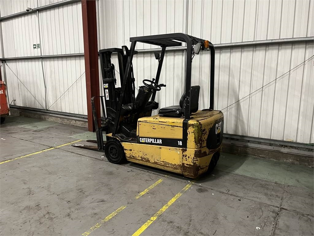 CAT EP18KT - Electric forklift: picture 3 CAT EP18KT - Electric forklift: picture 3