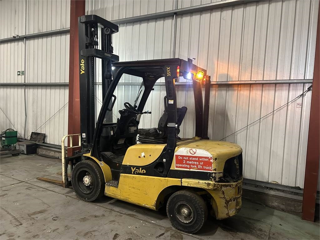 Yale GDP35VX - Diesel forklift: picture 3 Yale GDP35VX - Diesel forklift: picture 3