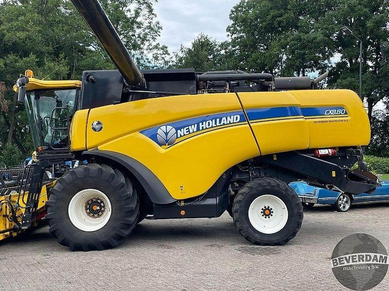 New Holland CX 8.80 - Combine harvester: picture 5 New Holland CX 8.80 - Combine harvester: picture 5