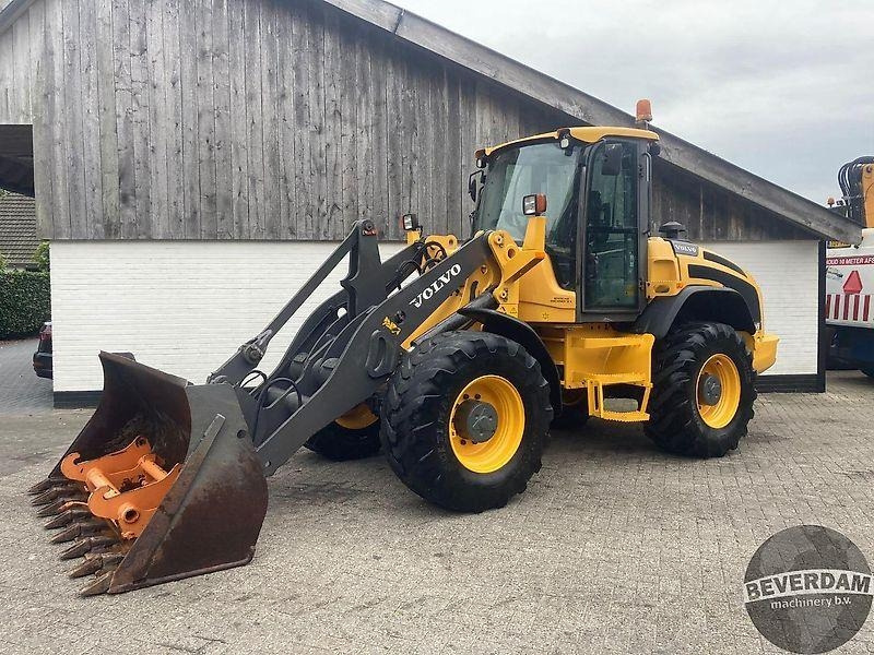 Volvo L45F - Wheel loader: picture 1 Volvo L45F - Wheel loader: picture 1