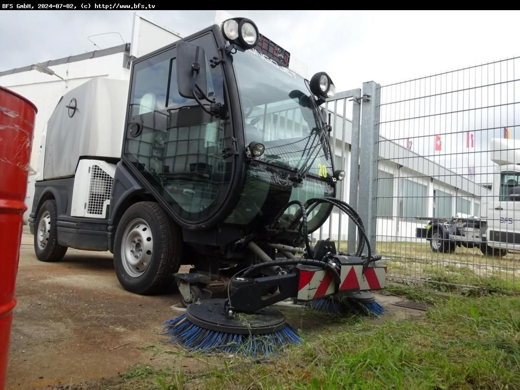 JungoJet 3500 Gehwegtauglich - Road sweeper: picture 1 JungoJet 3500 Gehwegtauglich - Road sweeper: picture 1