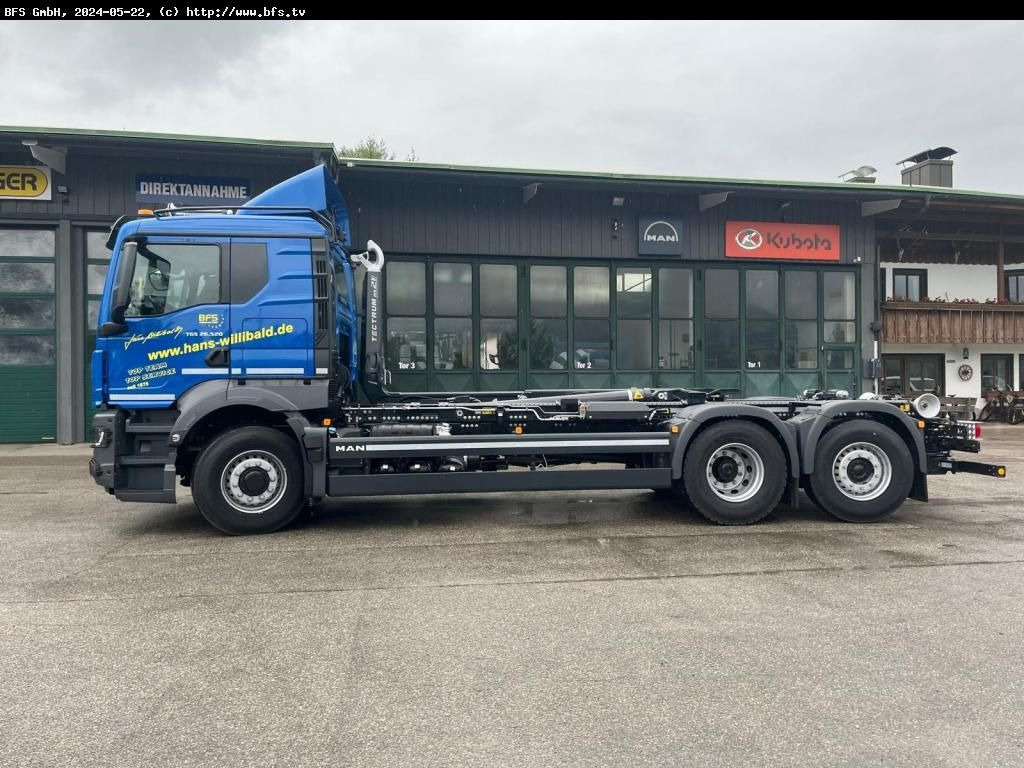 MAN TGS (TG3) 26.520 6x2H-4 BL CH MEILLER - Hook lift truck: picture 1 MAN TGS (TG3) 26.520 6x2H-4 BL CH MEILLER - Hook lift truck: picture 1
