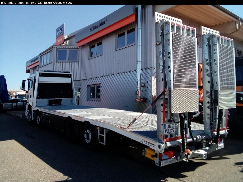 MAN TGS (TG3) 35.430 8x2-6 BL CH NN, Plattform Aufba - Tow truck: picture 2 MAN TGS (TG3) 35.430 8x2-6 BL CH NN, Plattform Aufba - Tow truck: picture 2