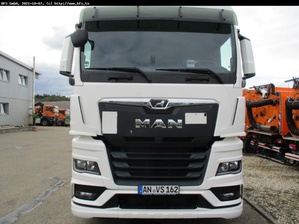 MAN TGX (TG3) 26.510 6x2-4 LL CH Multiwechsler - Container transporter/ Swap body truck: picture 2 MAN TGX (TG3) 26.510 6x2-4 LL CH Multiwechsler - Container transporter/ Swap body truck: picture 2