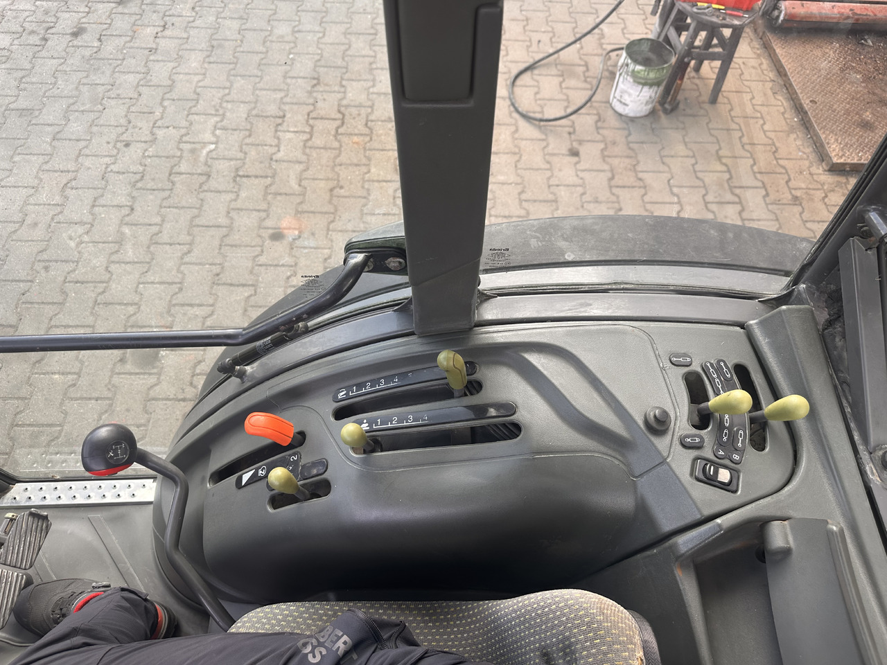 Leasing of CLAAS NECTIS 257F CLAAS NECTIS 257F: picture 9 Leasing of CLAAS NECTIS 257F CLAAS NECTIS 257F: picture 9