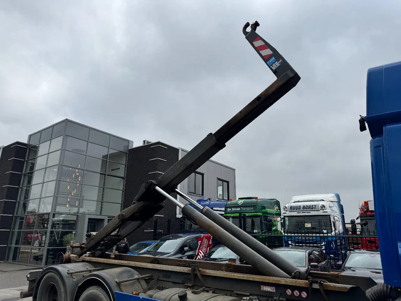 Leasing of DAF CF 85 6X2 - EURO 5 + VDL HOOK + LIFT AXLE DAF CF 85 6X2 - EURO 5 + VDL HOOK + LIFT AXLE: picture 13 Leasing of DAF CF 85 6X2 - EURO 5 + VDL HOOK + LIFT AXLE DAF CF 85 6X2 - EURO 5 + VDL HOOK + LIFT AXLE: picture 13