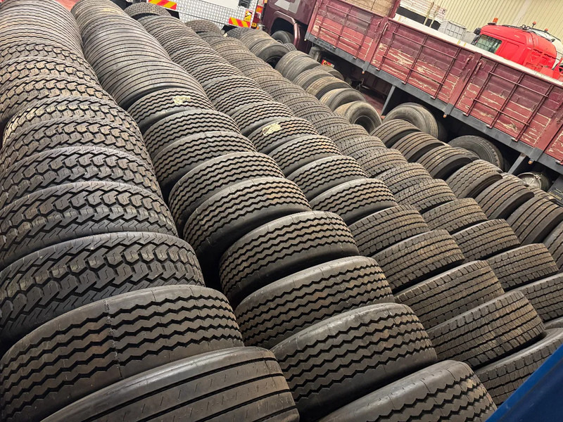 Diversen COVERBANDEN *315/60R22.5 / 385/55R22.5 / 385/65R22.5 TYRES - Tire for Truck: picture 1 Diversen COVERBANDEN *315/60R22.5 / 385/55R22.5 / 385/65R22.5 TYRES - Tire for Truck: picture 1