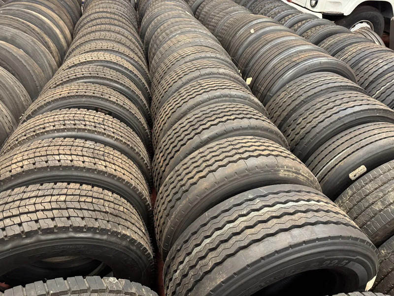 Diversen COVERBANDEN *315/60R22.5 / 385/55R22.5 / 385/65R22.5 TYRES - Tire for Truck: picture 3 Diversen COVERBANDEN *315/60R22.5 / 385/55R22.5 / 385/65R22.5 TYRES - Tire for Truck: picture 3