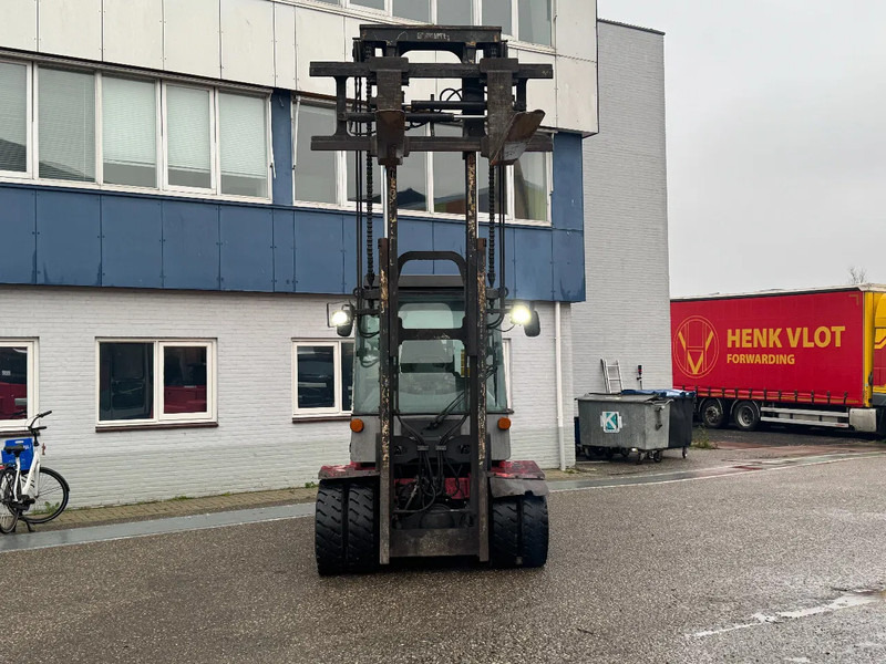 Kalmar DCF 80-9 8000 KG 2 STAGE MAST FORK POSITIONER DIESEL - Diesel forklift: picture 3 Kalmar DCF 80-9 8000 KG 2 STAGE MAST FORK POSITIONER DIESEL - Diesel forklift: picture 3