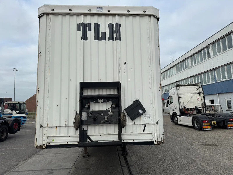Kässbohrer MAXIMA XS SLIDING ROOF 3X SAF AXLE + DISC BRAKES - Curtainsider semi-trailer: picture 2 Kässbohrer MAXIMA XS SLIDING ROOF 3X SAF AXLE + DISC BRAKES - Curtainsider semi-trailer: picture 2