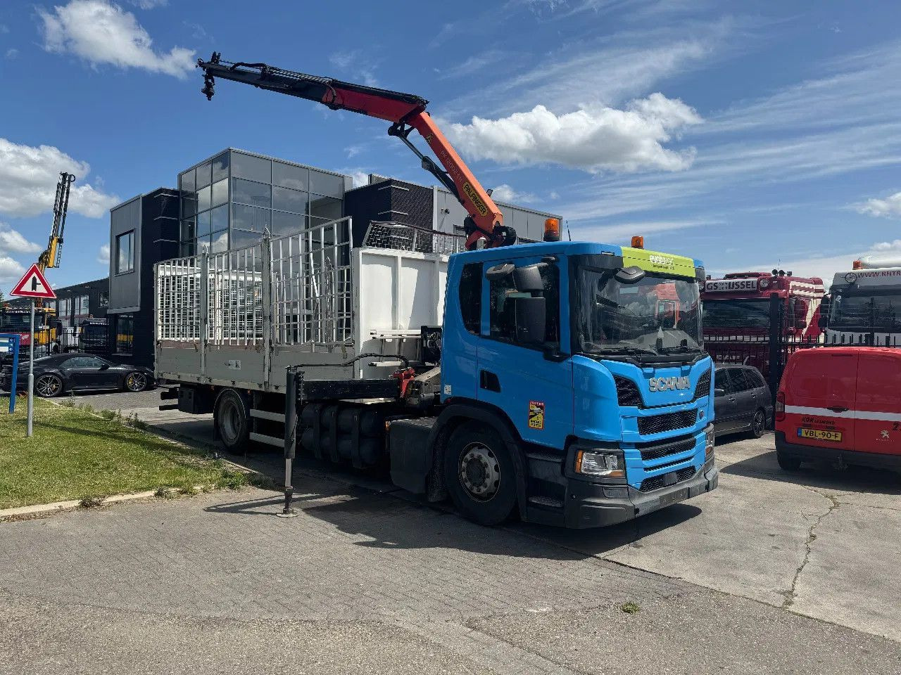 Scania P280 4X2 EURO 6 PALFINGER PK12002 + REMOTE CONTR - Dropside/ Flatbed truck, Crane truck: picture 1 Scania P280 4X2 EURO 6 PALFINGER PK12002 + REMOTE CONTR - Dropside/ Flatbed truck, Crane truck: picture 1