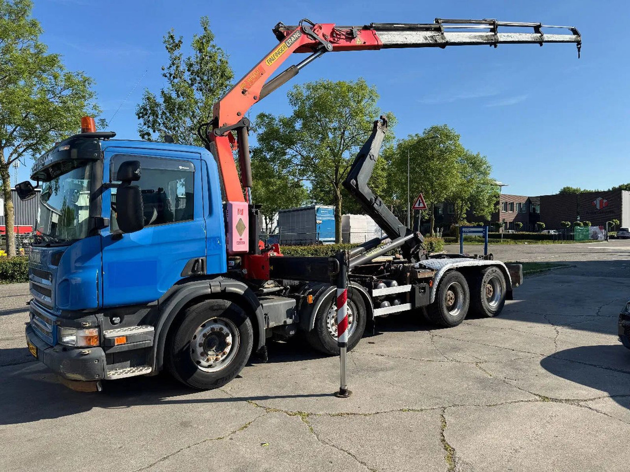 Scania P380 8X4 PALFINGER HOOK + PALFINGER PK16502 + RE - Crane truck: picture 1 Scania P380 8X4 PALFINGER HOOK + PALFINGER PK16502 + RE - Crane truck: picture 1