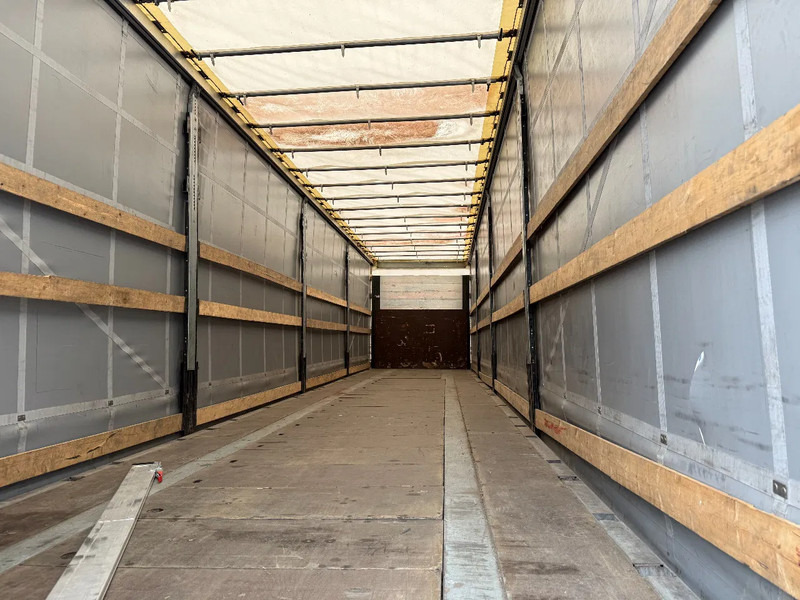 Curtainsider semi-trailer Schmitz Cargobull 3 AXLE + COIL - DISC BRAKES + SLIDING ROOF: picture 8 Curtainsider semi-trailer Schmitz Cargobull 3 AXLE + COIL - DISC BRAKES + SLIDING ROOF: picture 8