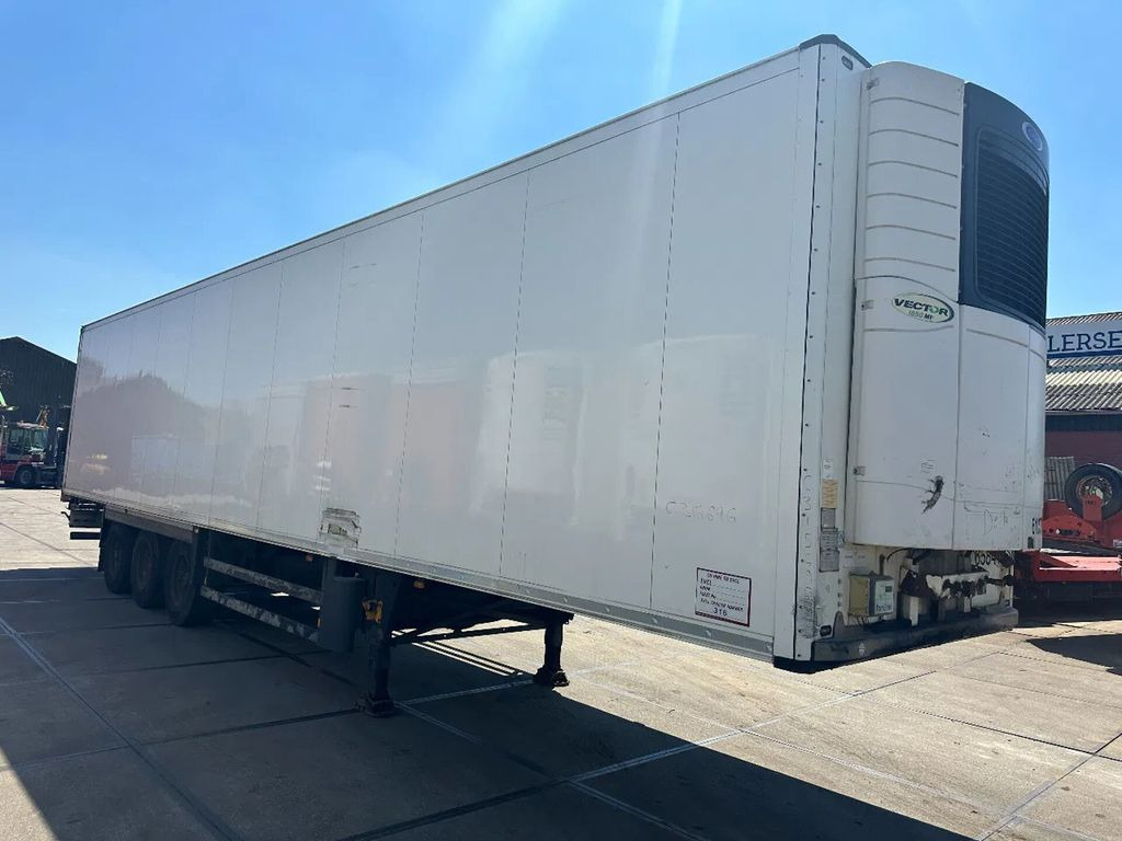 Schmitz Cargobull Schmitz PRICES FROM €7950 TO €9950,- 40 X CARRIE - Refrigerator semi-trailer: picture 3 Schmitz Cargobull Schmitz PRICES FROM €7950 TO €9950,- 40 X CARRIE - Refrigerator semi-trailer: picture 3