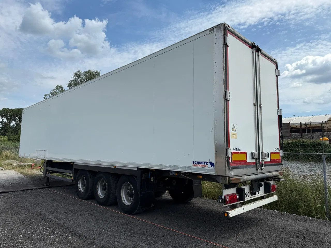 Schmitz Cargobull THERMO KING SLXE200 BPW AXLE Schmitz Cargobull THERMO KING SLXE200 BPW AXLE - Refrigerator semi-trailer: picture 2 Schmitz Cargobull THERMO KING SLXE200 BPW AXLE Schmitz Cargobull THERMO KING SLXE200 BPW AXLE - Refrigerator semi-trailer: picture 2