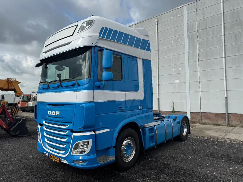 DAF XF 440 4X2 EURO 6 ADR - Tractor unit: picture 1 DAF XF 440 4X2 EURO 6 ADR - Tractor unit: picture 1