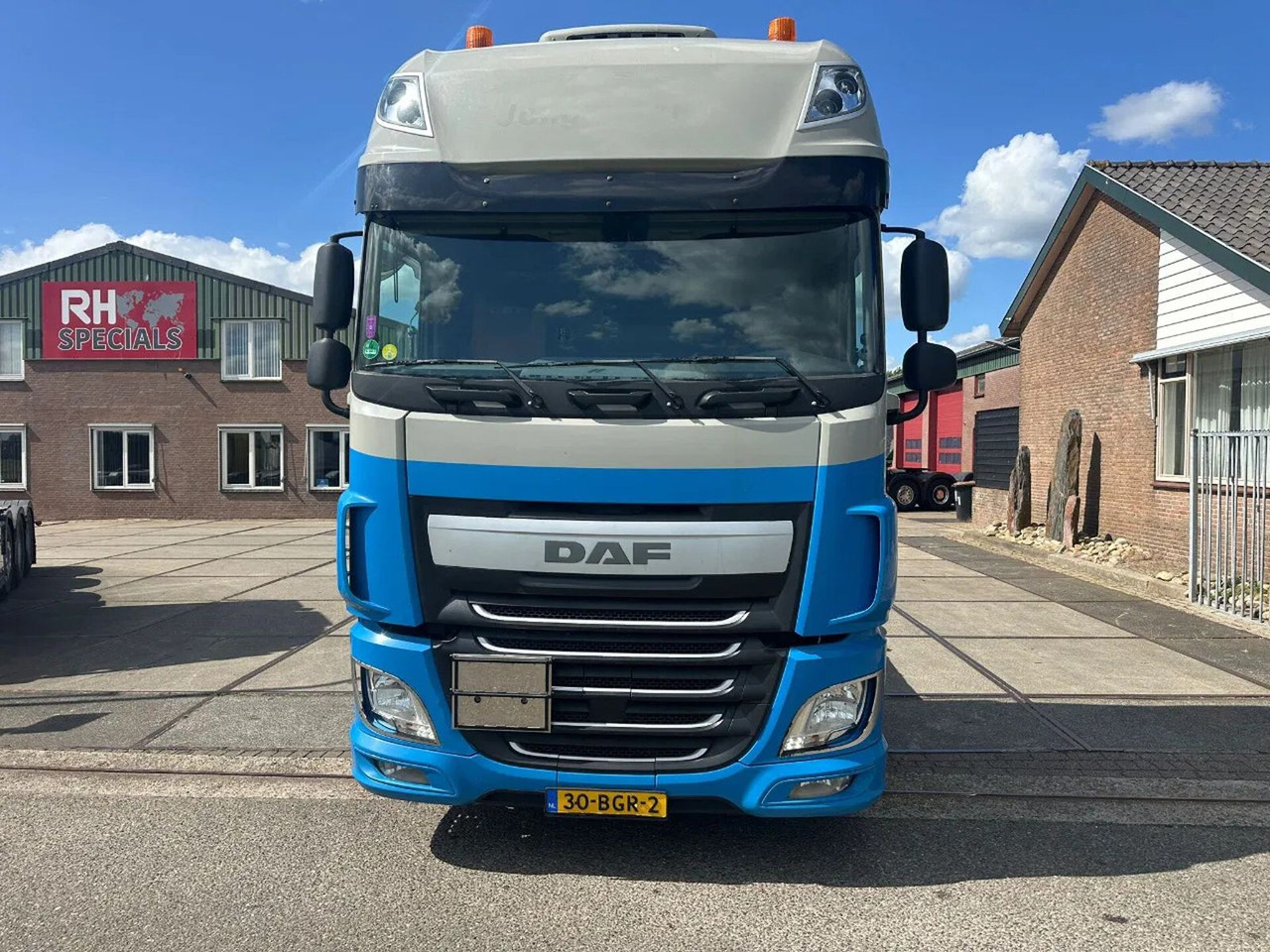 DAF XF 440 4X2 - EURO 6 + ADR + TÜV 12-2025 - Tractor unit: picture 2 DAF XF 440 4X2 - EURO 6 + ADR + TÜV 12-2025 - Tractor unit: picture 2