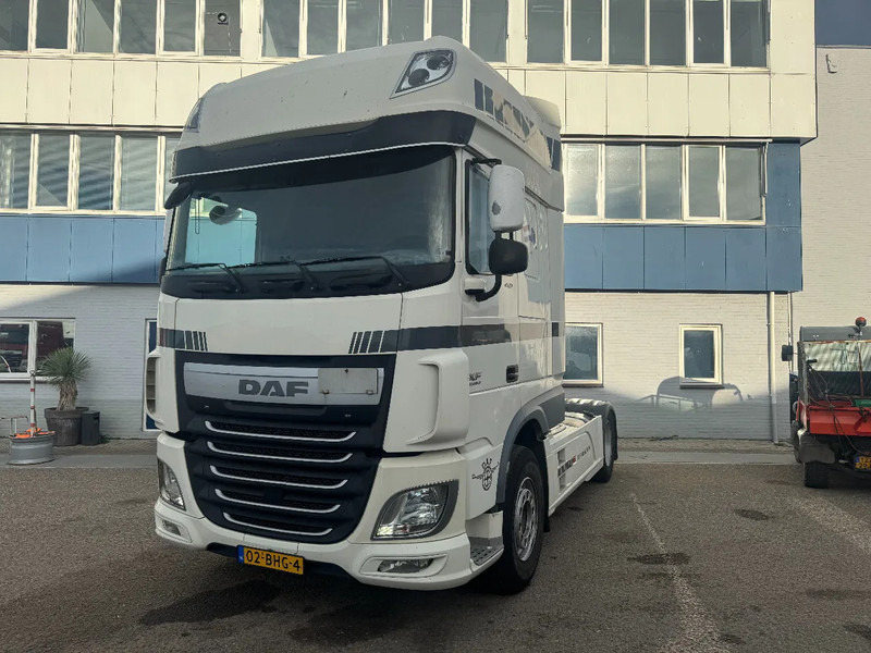 DAF XF 460 4X2 EURO 6 SKIRTS MX BRAKE NEW TACHO - Tractor unit: picture 1 DAF XF 460 4X2 EURO 6 SKIRTS MX BRAKE NEW TACHO - Tractor unit: picture 1