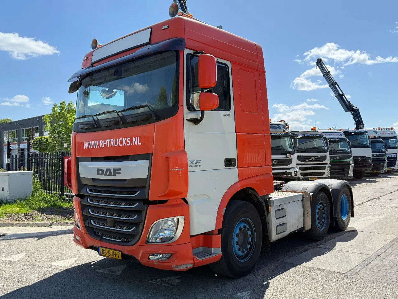 DAF XF 460 6X2 EURO 6 - ONLY 596.110 KM - Tractor unit: picture 2 DAF XF 460 6X2 EURO 6 - ONLY 596.110 KM - Tractor unit: picture 2