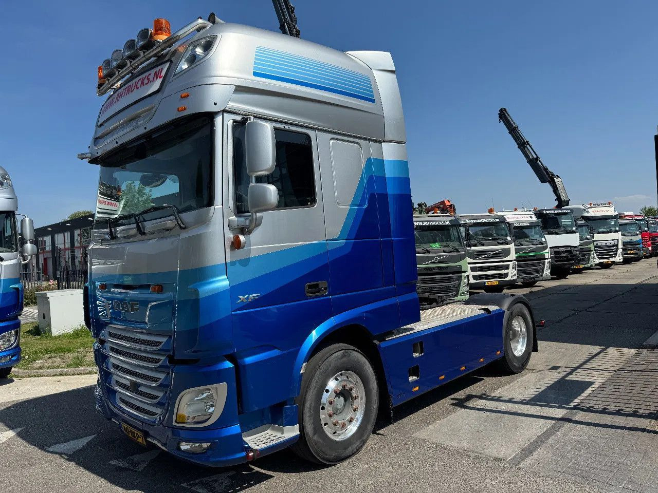 DAF XF 480 4X2 EURO 6 SKIRTS STANDKLIMA HYDRAULIC - Tractor unit: picture 2 DAF XF 480 4X2 EURO 6 SKIRTS STANDKLIMA HYDRAULIC - Tractor unit: picture 2