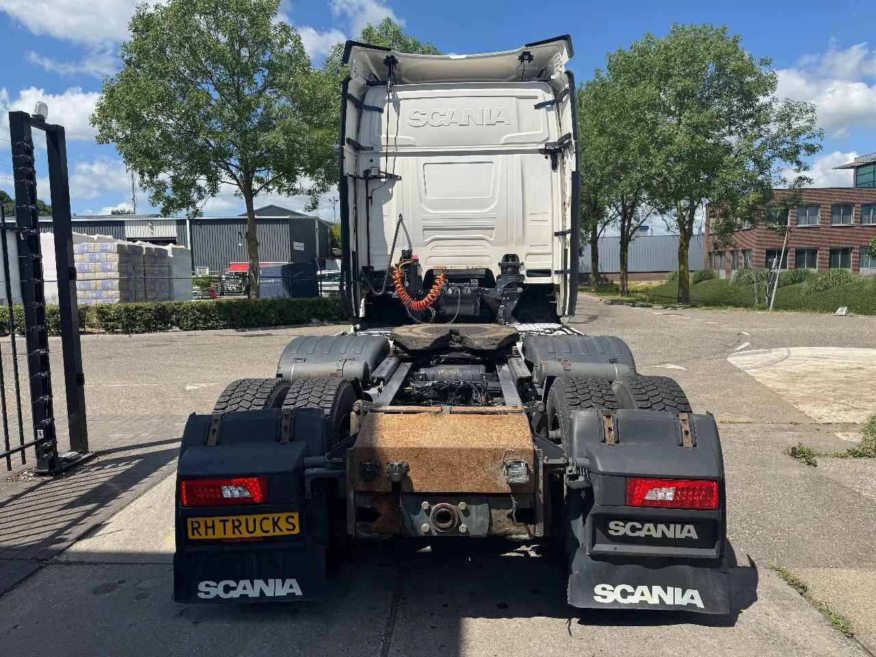 Scania R520 V8 NGS 6X4 EURO 6 - Tractor unit: picture 5 Scania R520 V8 NGS 6X4 EURO 6 - Tractor unit: picture 5