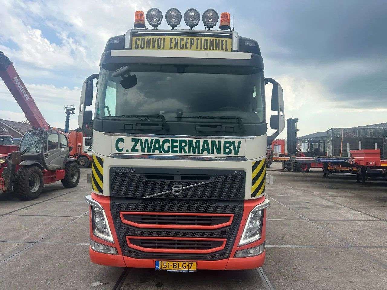 Volvo FH 13.540 8X4, 150 TON, INTARDER, 566862 KM - Tractor unit: picture 2 Volvo FH 13.540 8X4, 150 TON, INTARDER, 566862 KM - Tractor unit: picture 2