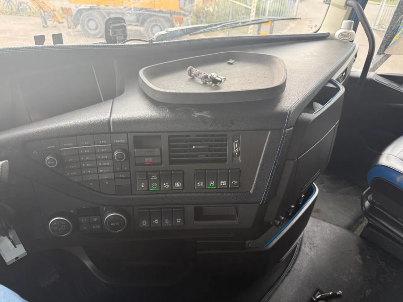 Volvo FH 13.540 FH540 DUAL CLUTCH MEGA MET HYDROLIEK - Tractor unit: picture 3 Volvo FH 13.540 FH540 DUAL CLUTCH MEGA MET HYDROLIEK - Tractor unit: picture 3