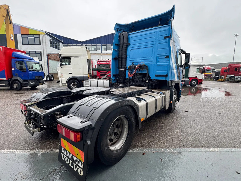 Volvo FM 330 4X2 EURO 5 ONLY 519.822 KM SPOILERS HOLLAND TRUCK - Tractor unit: picture 4 Volvo FM 330 4X2 EURO 5 ONLY 519.822 KM SPOILERS HOLLAND TRUCK - Tractor unit: picture 4
