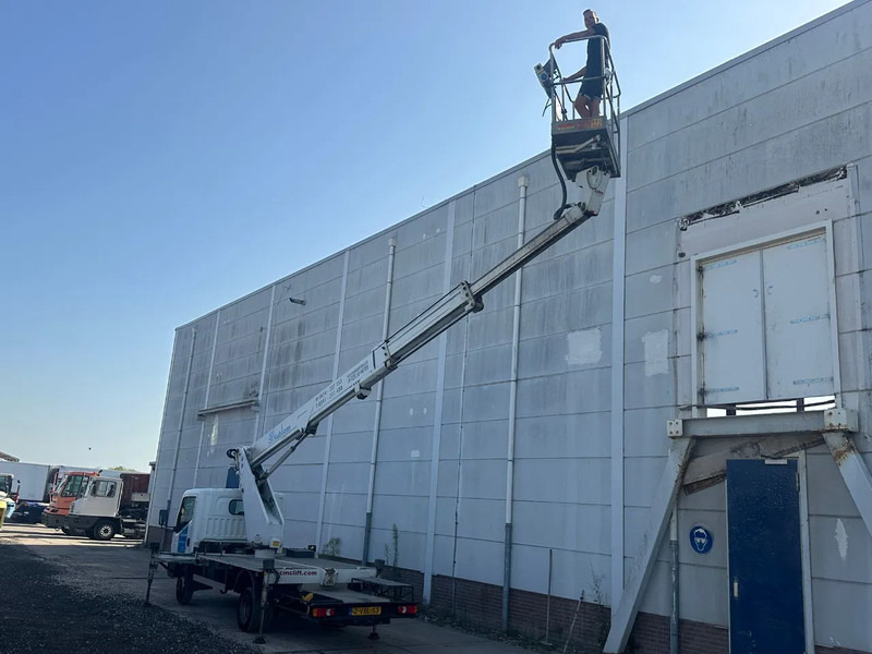 Nissan Cabstar - EURO 5 + CMC 21 METER LIFT - Van: picture 3 Nissan Cabstar - EURO 5 + CMC 21 METER LIFT - Van: picture 3