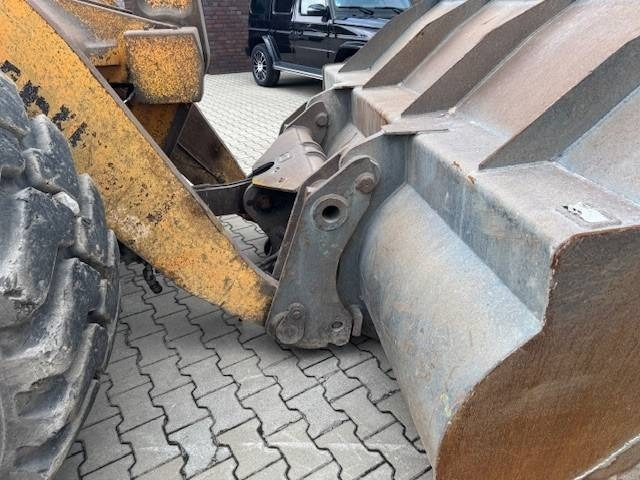 Hyundai HL 955 A - Wheel loader: picture 5 Hyundai HL 955 A - Wheel loader: picture 5