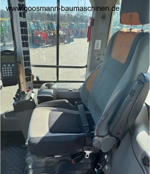 Wheel loader Volvo L 90 F: picture 11 Wheel loader Volvo L 90 F: picture 11