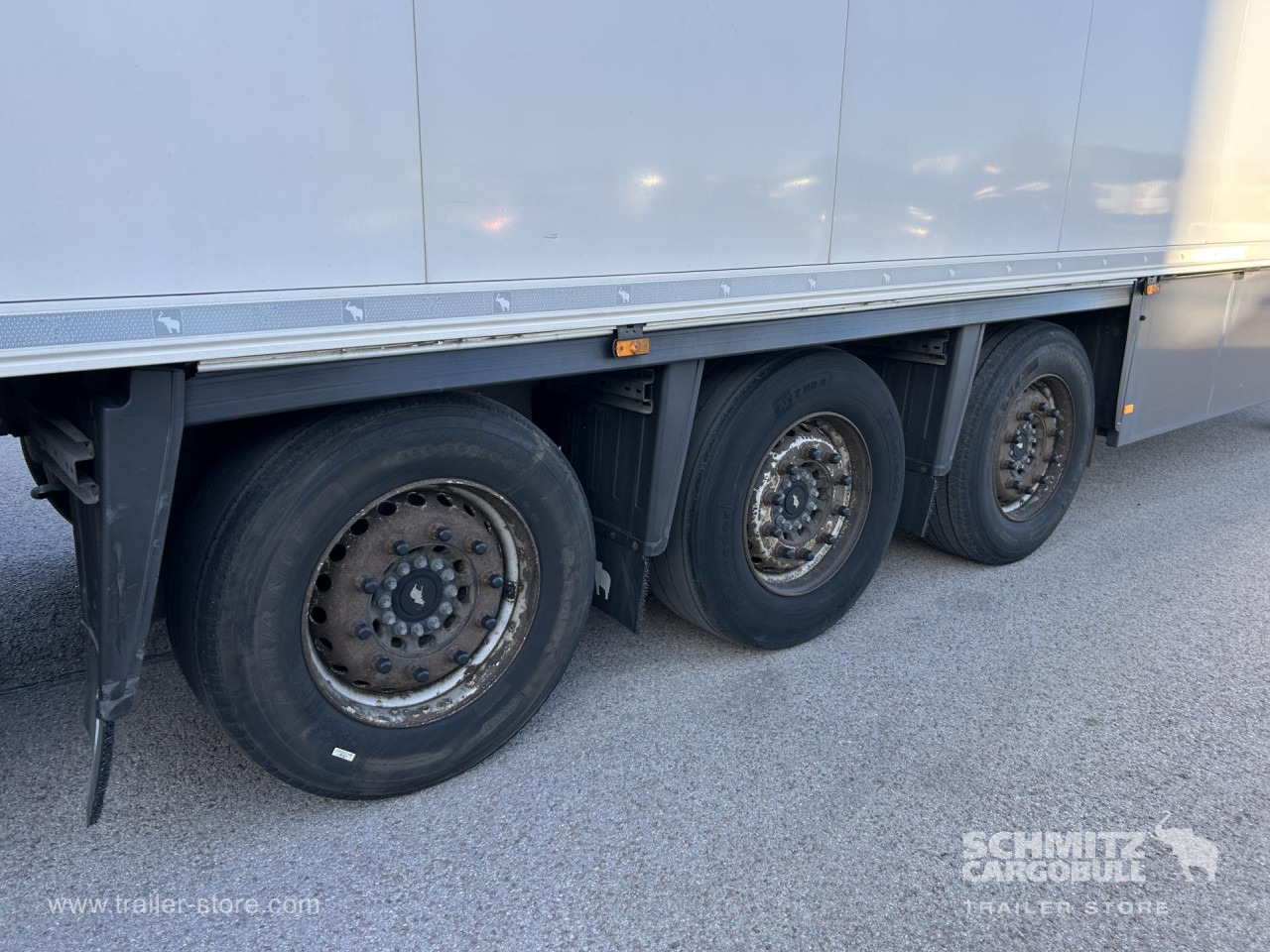 SCHMITZ Reefer Standard - Isothermal semi-trailer: picture 3 SCHMITZ Reefer Standard - Isothermal semi-trailer: picture 3