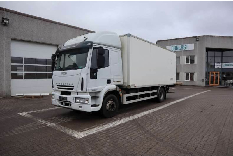 Iveco Eurocargo 160E30 - Box truck: picture 1 Iveco Eurocargo 160E30 - Box truck: picture 1
