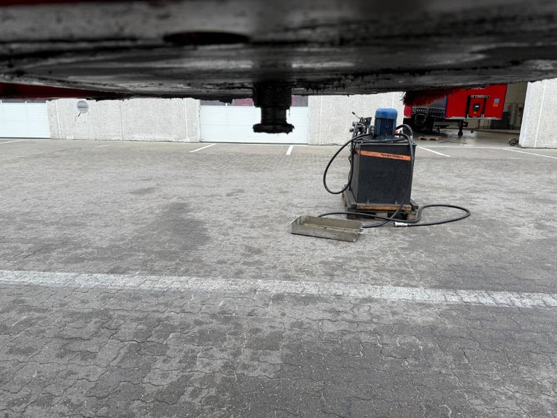 Leasing of KEL-BERG Asphalt tipper trailer / Asphalt-Kippanhänger KEL-BERG Asphalt tipper trailer / Asphalt-Kippanhänger: picture 9 Leasing of KEL-BERG Asphalt tipper trailer / Asphalt-Kippanhänger KEL-BERG Asphalt tipper trailer / Asphalt-Kippanhänger: picture 9