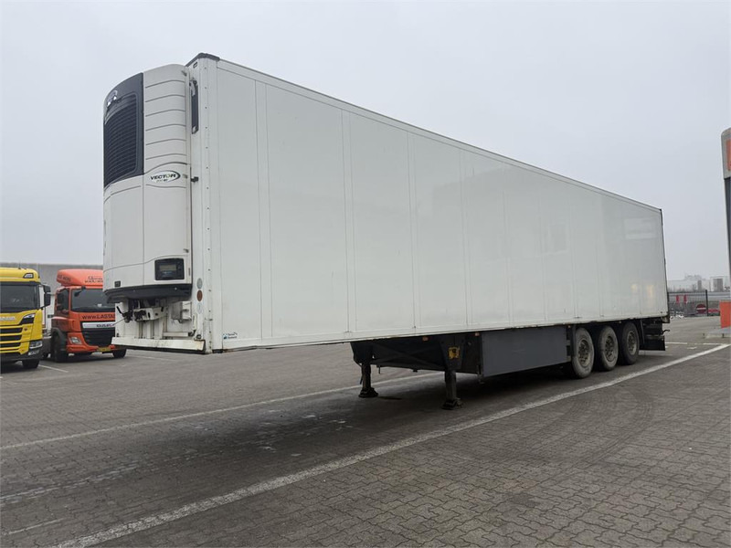 Schmitz Cargobull 33 pl. - Refrigerator semi-trailer: picture 1 Schmitz Cargobull 33 pl. - Refrigerator semi-trailer: picture 1