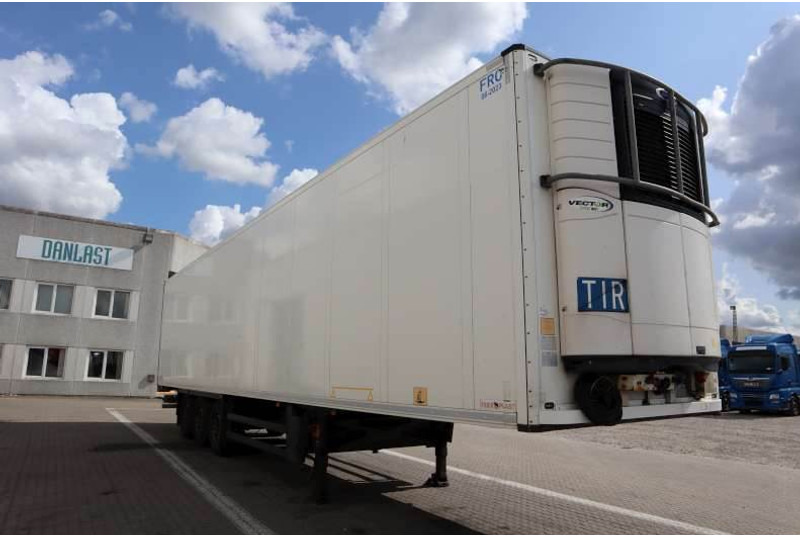 Schmitz Cargobull 33 pl. Dobbelt compartment - Refrigerator semi-trailer: picture 2 Schmitz Cargobull 33 pl. Dobbelt compartment - Refrigerator semi-trailer: picture 2