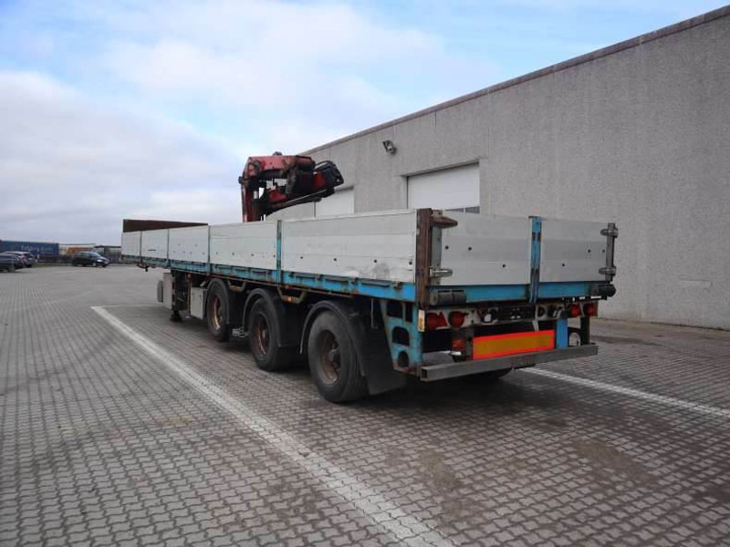 Pacton Cranetrailer/Kranauflieger/Krantrailer - Semi-trailer: picture 4 Pacton Cranetrailer/Kranauflieger/Krantrailer - Semi-trailer: picture 4