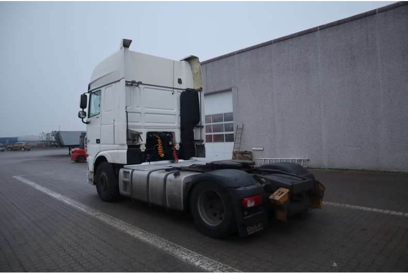 DAF XF 460 Tractor/Sattelzugmaschine/Trækker - Tractor unit: picture 4 DAF XF 460 Tractor/Sattelzugmaschine/Trækker - Tractor unit: picture 4