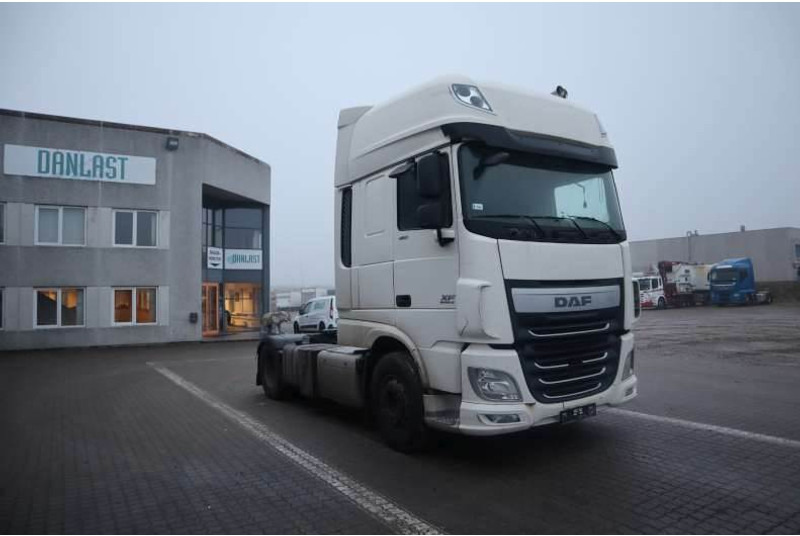DAF XF 460 Tractor/Sattelzugmaschine/Trækker - Tractor unit: picture 2 DAF XF 460 Tractor/Sattelzugmaschine/Trækker - Tractor unit: picture 2
