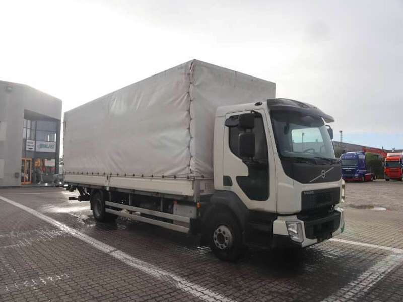 Volvo FL 240 EURO 6 - Curtainsider truck: picture 2 Volvo FL 240 EURO 6 - Curtainsider truck: picture 2
