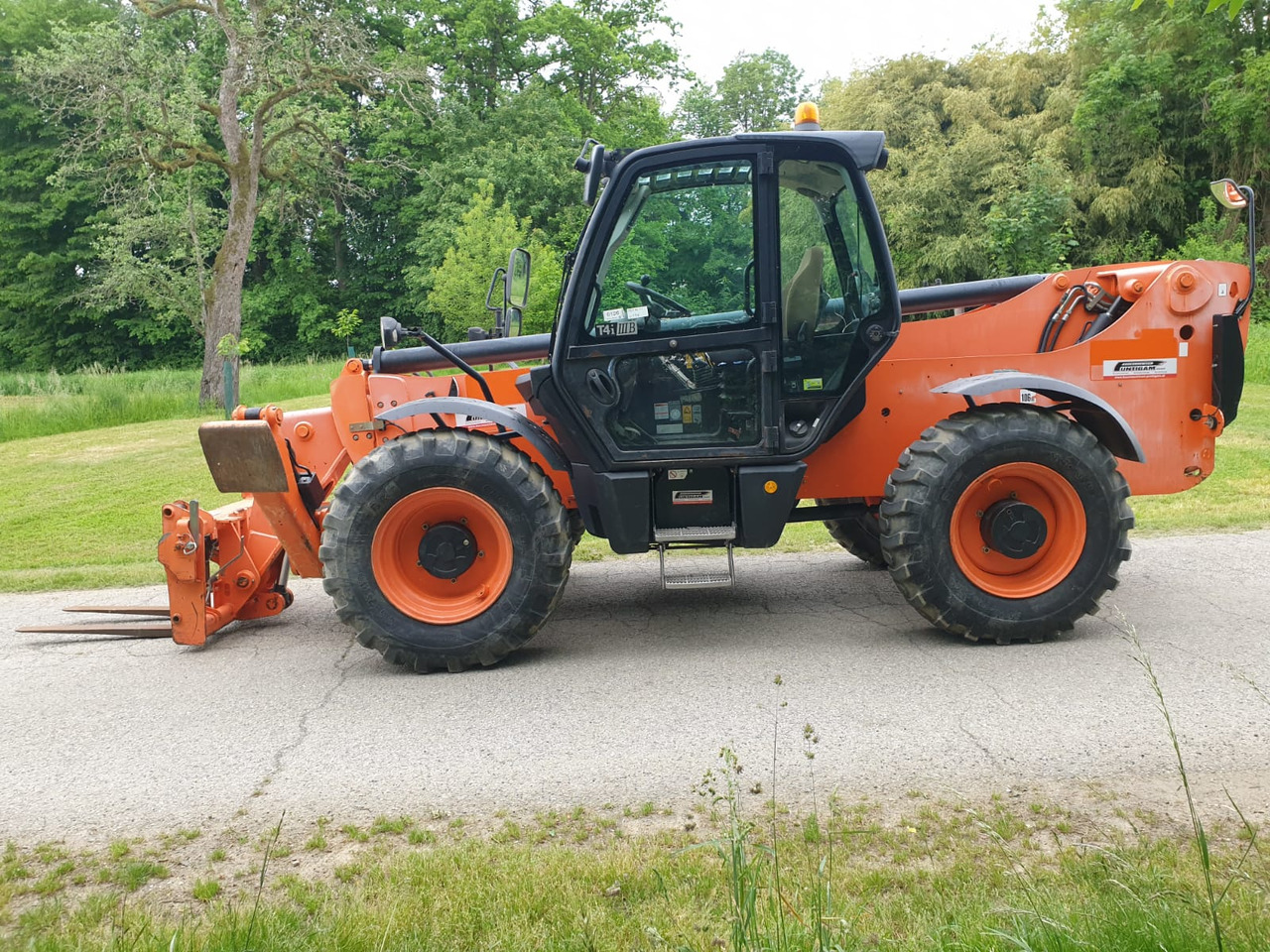 JCB 540-140 - Telescopic handler: picture 1 JCB 540-140 - Telescopic handler: picture 1