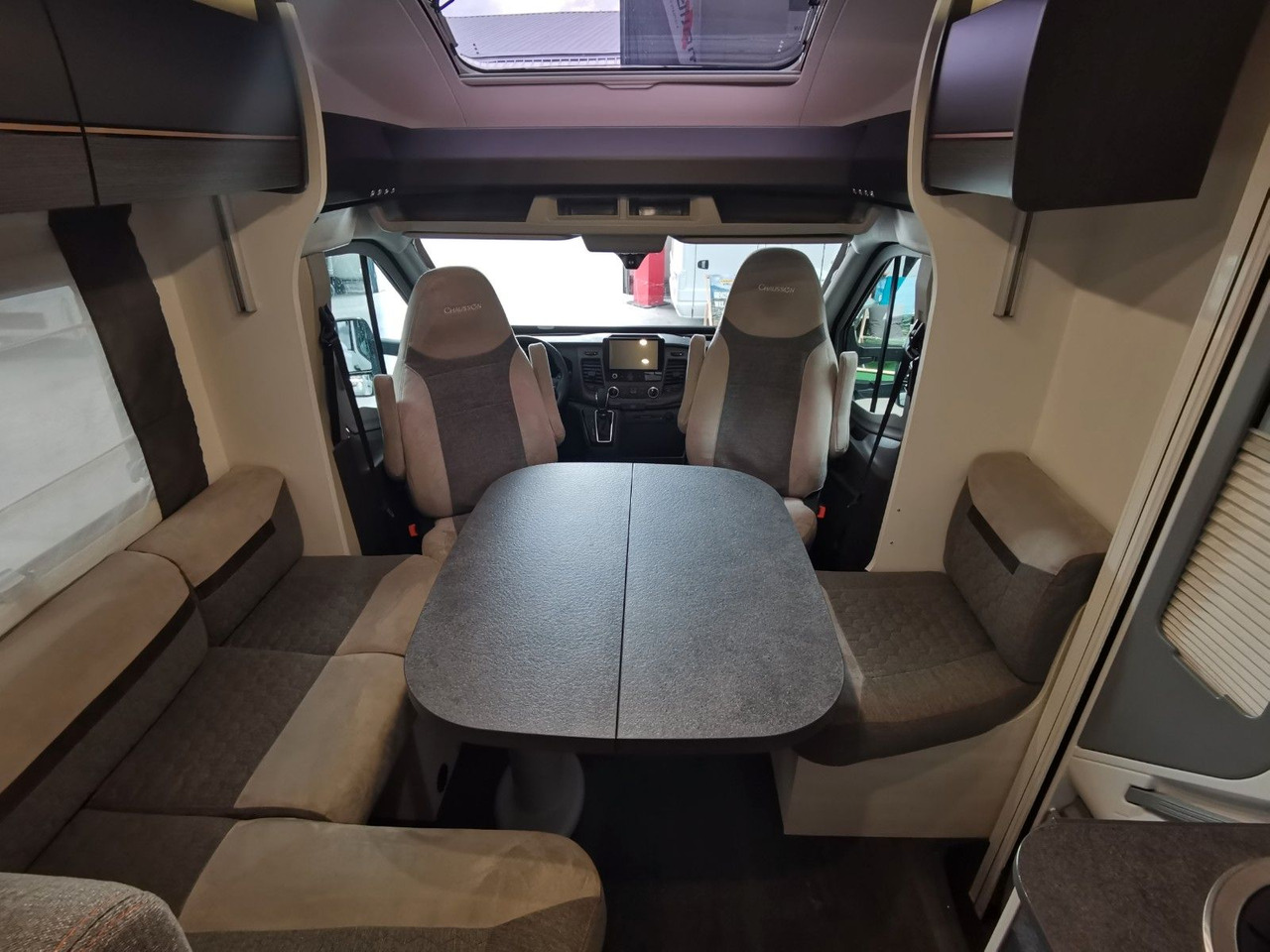 Semi-integrated motorhome Chausson 627 GA TITANIUM -PREMIUM /EINZELBETTEN & HUBBETT: picture 13 Semi-integrated motorhome Chausson 627 GA TITANIUM -PREMIUM /EINZELBETTEN & HUBBETT: picture 13