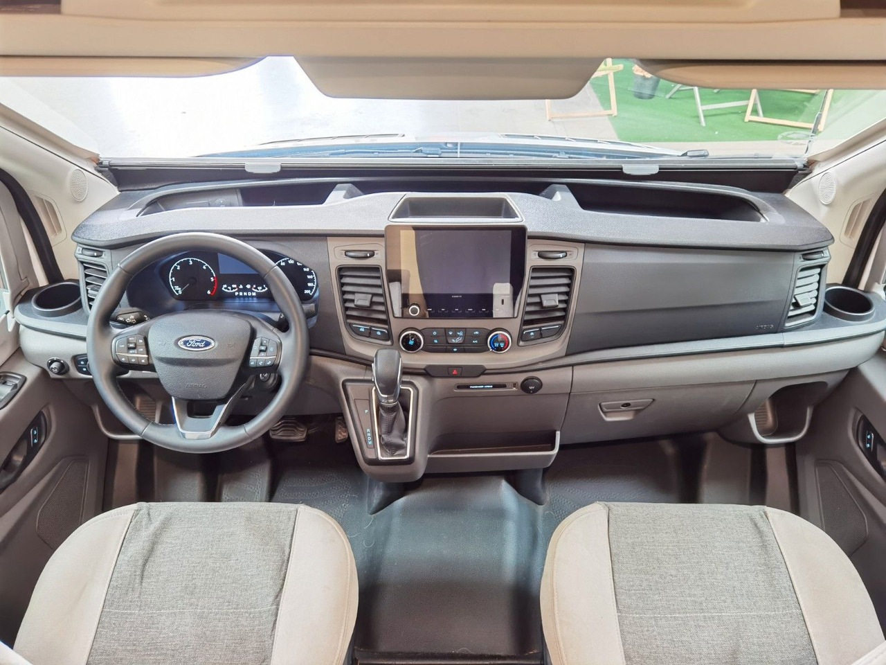 Semi-integrated motorhome Chausson 627 GA TITANIUM -PREMIUM /EINZELBETTEN & HUBBETT: picture 11 Semi-integrated motorhome Chausson 627 GA TITANIUM -PREMIUM /EINZELBETTEN & HUBBETT: picture 11