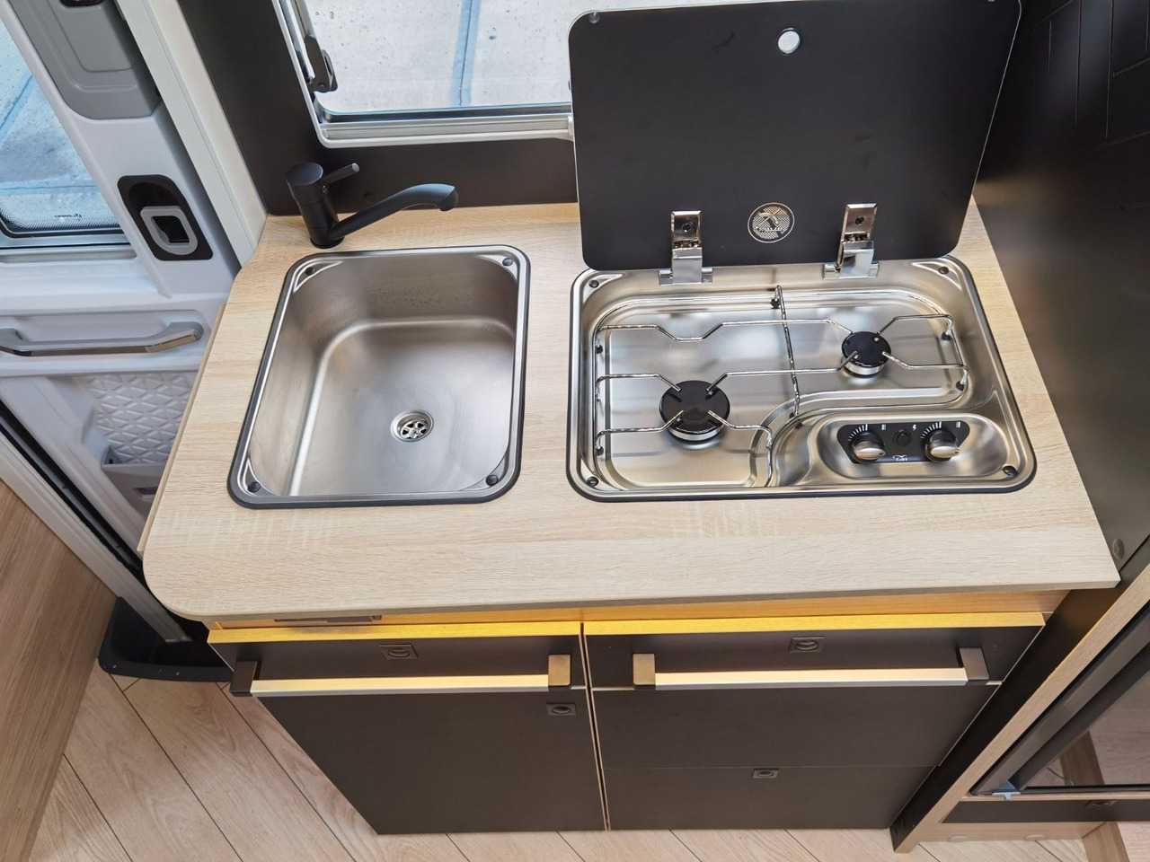 Semi-integrated motorhome Chausson 627 TITANIUM / -2026- / 165PS-8G. / EINZELBETTEN: picture 18 Semi-integrated motorhome Chausson 627 TITANIUM / -2026- / 165PS-8G. / EINZELBETTEN: picture 18