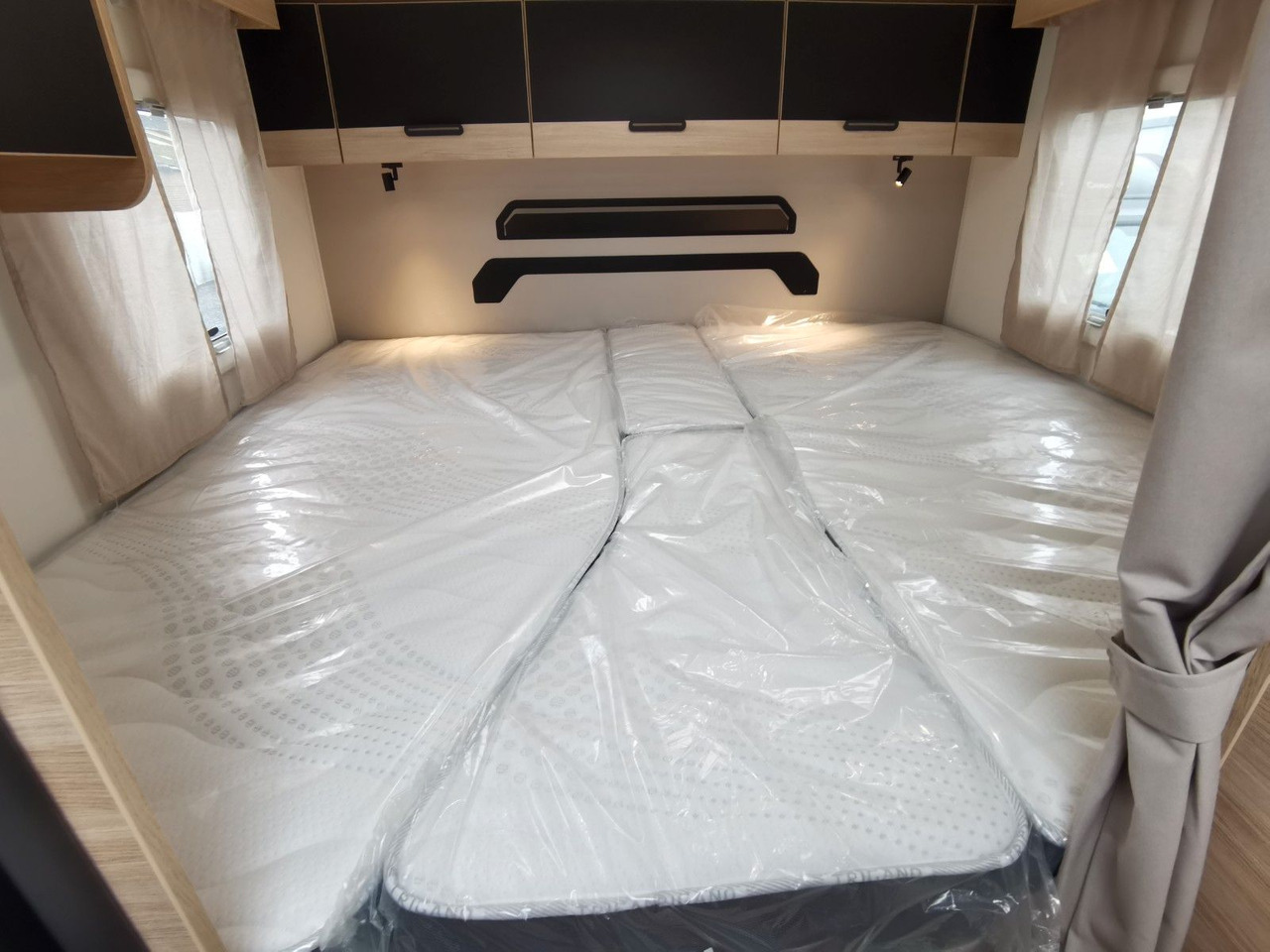 Semi-integrated motorhome Chausson 627 TITANIUM / -2026- / 165PS-8G. / EINZELBETTEN: picture 20 Semi-integrated motorhome Chausson 627 TITANIUM / -2026- / 165PS-8G. / EINZELBETTEN: picture 20