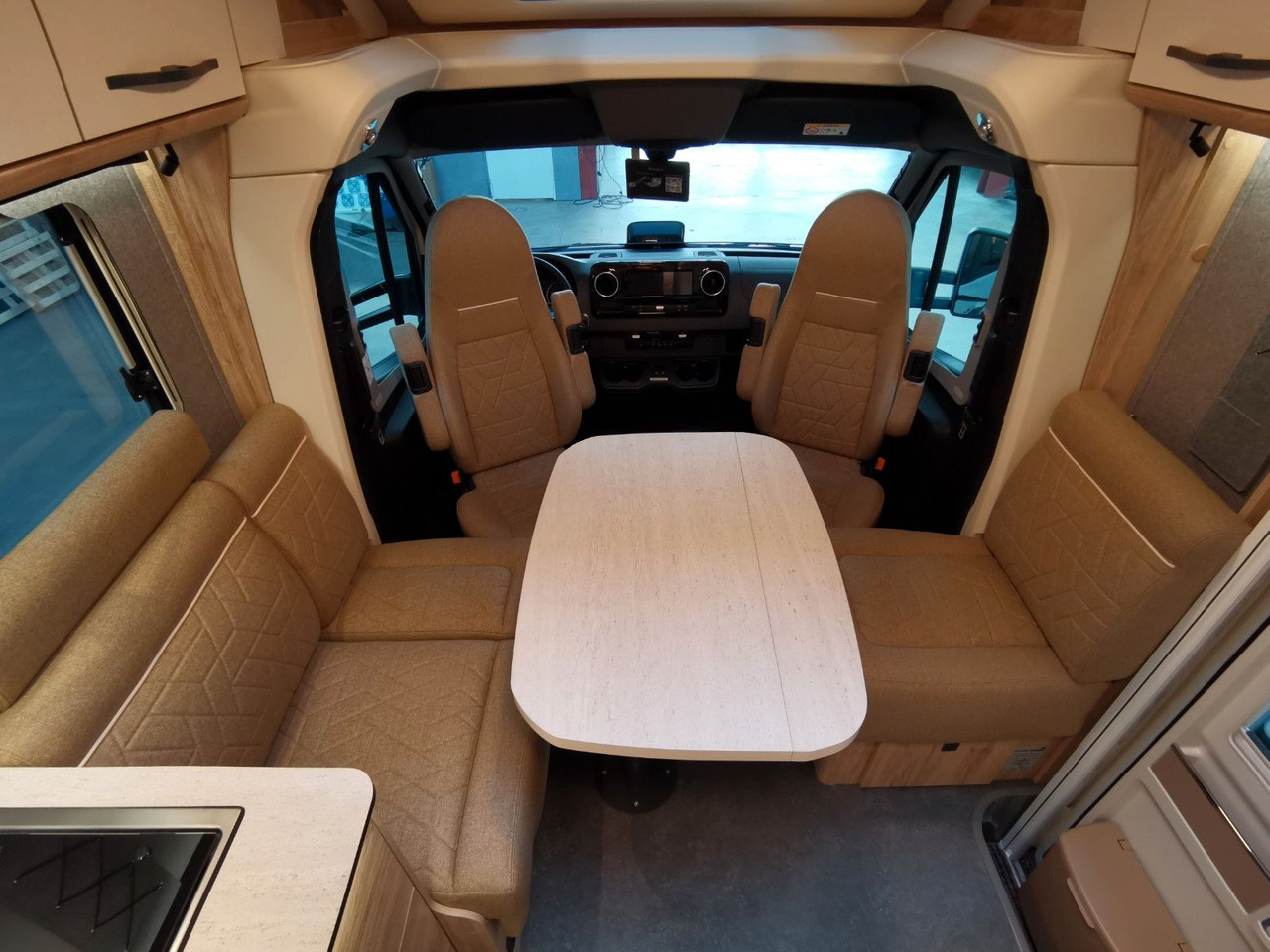 Leasing of  Eura Mobil XTURA 686 EF / - 2025 - / 4x4 - FERNREISEMOBIL Eura Mobil XTURA 686 EF / - 2025 - / 4x4 - FERNREISEMOBIL: picture 17