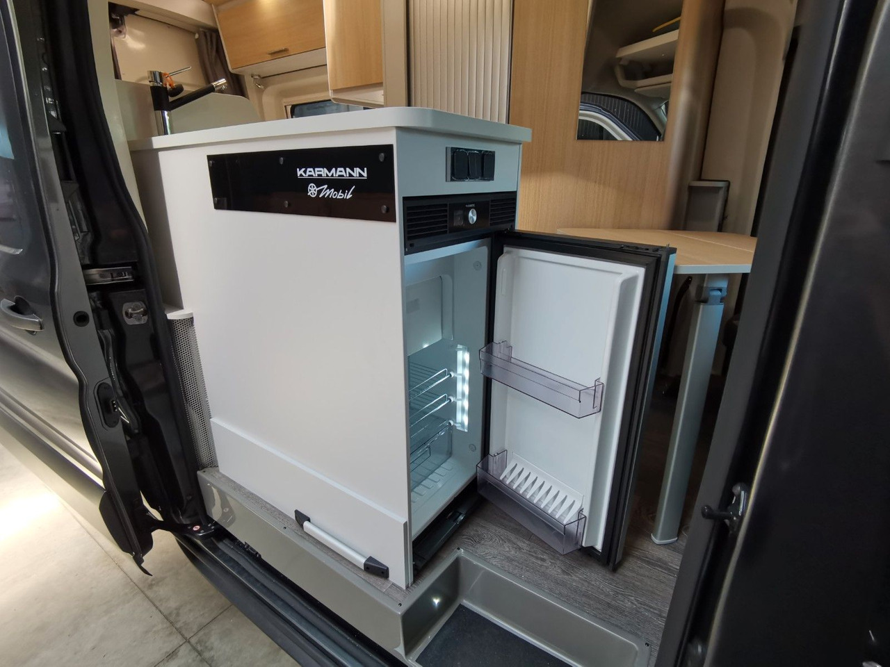 Leasing of  Karmann DEXTER 570 / 170 PS / 4x4/ ALU / SOLAR / MARKISE Karmann DEXTER 570 / 170 PS / 4x4/ ALU / SOLAR / MARKISE: picture 14